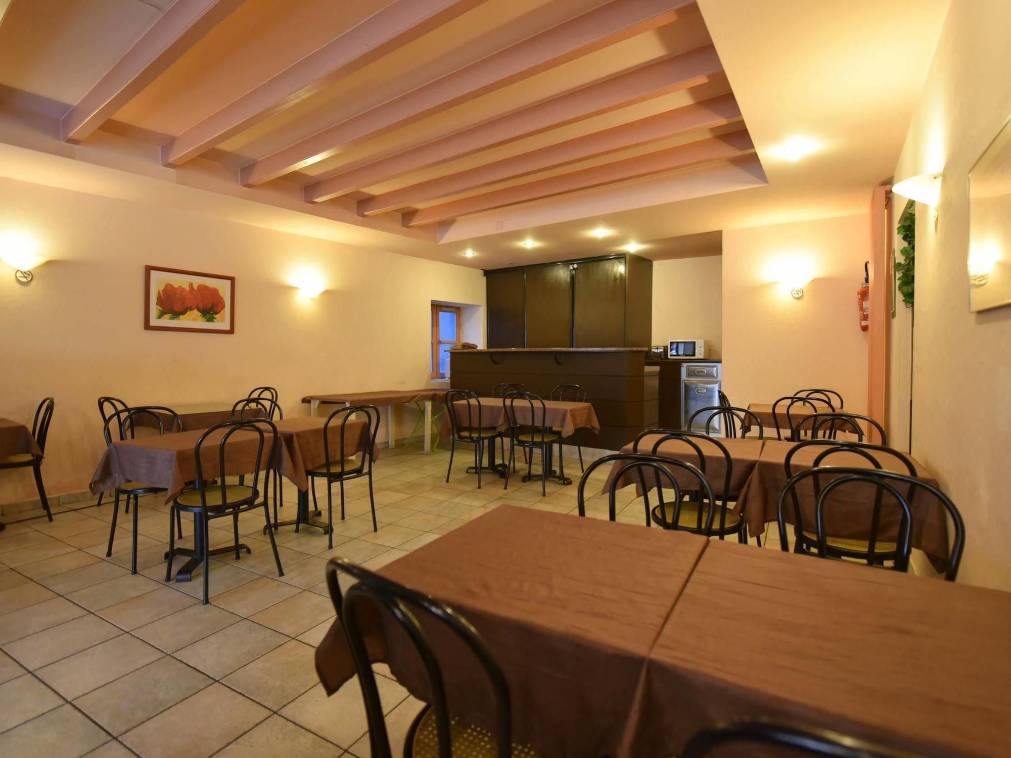 Logis Hotel Saint Jacques วาลองซ์ ภายนอก รูปภาพ