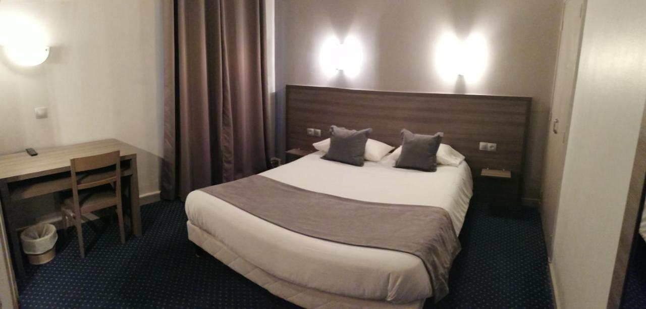 Logis Hotel Saint Jacques วาลองซ์ ภายนอก รูปภาพ